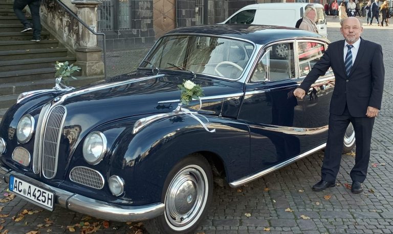 Aachener-Hochzeitsauto